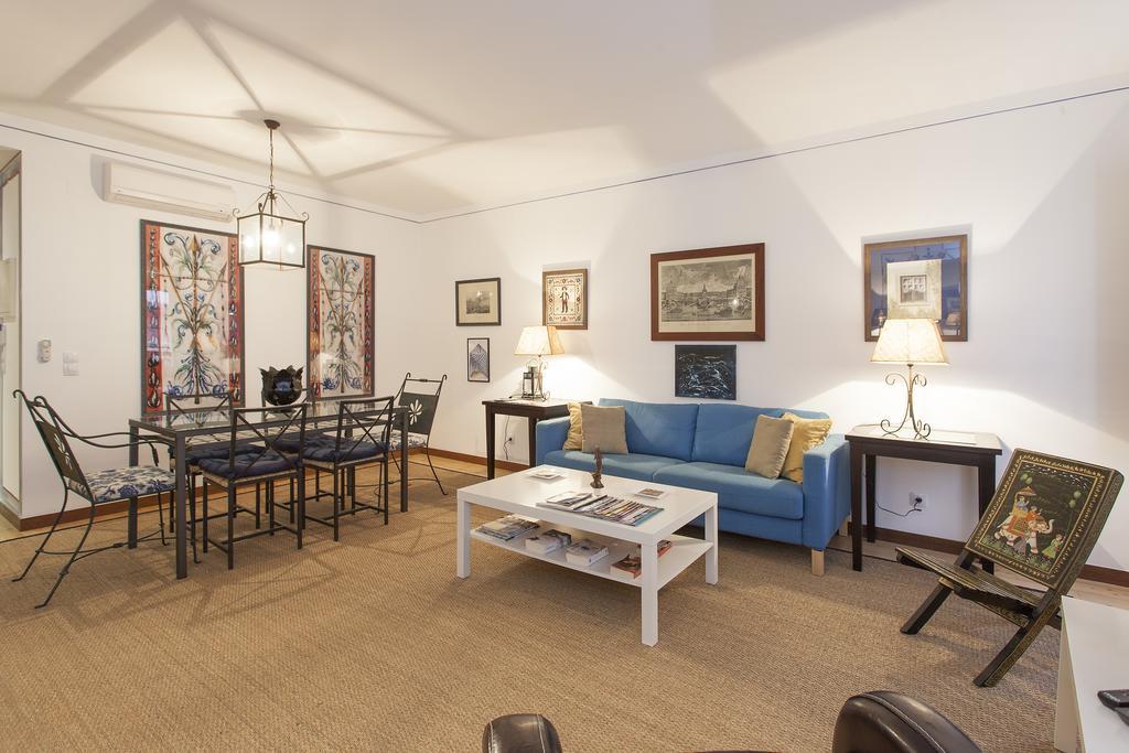 Bairrus Lisbon Apartments - Alfama II Room photo